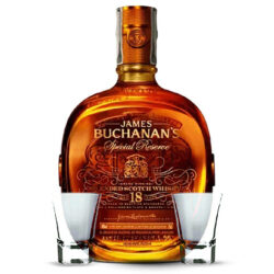 Trago doble de whisky Buchanan's 18 años